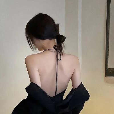 呢喃语页
